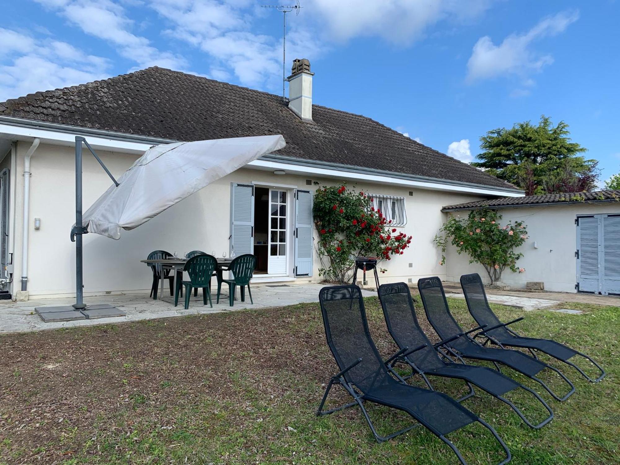 Les Cormiers Villa Chailles  Buitenkant foto